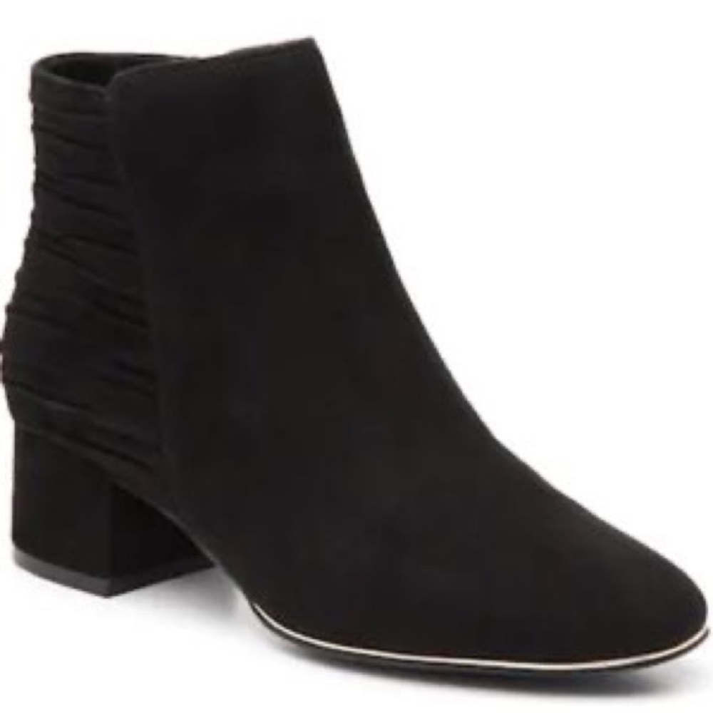 Kelly & Katie Werinna black faux Suede Boots